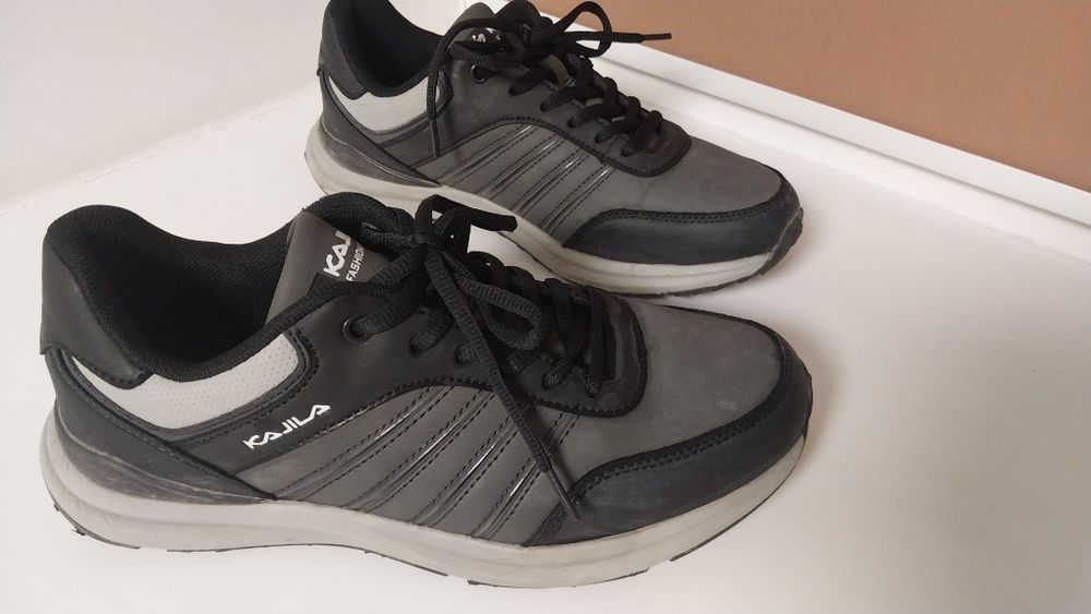 Продаю Осенюю обувь (41 размер)