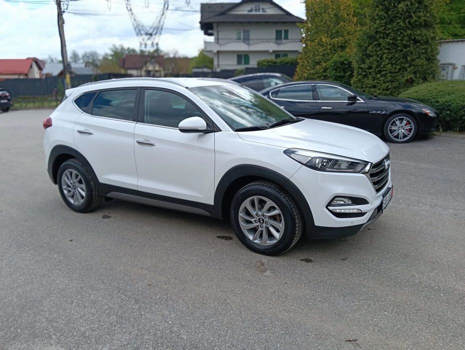 Hyundai Tucson Hyundai Tucson 1.7 CRDi 2WD 116 CP,an 2016, Xenon/Led,PDC,Piele,euro 6