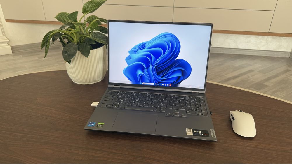 Мощный ноутбук - Lenovo legion 5 pro + мышка и клавиатура в подарок