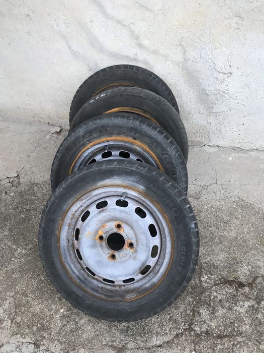 Джанти с гуми за форд фиеста