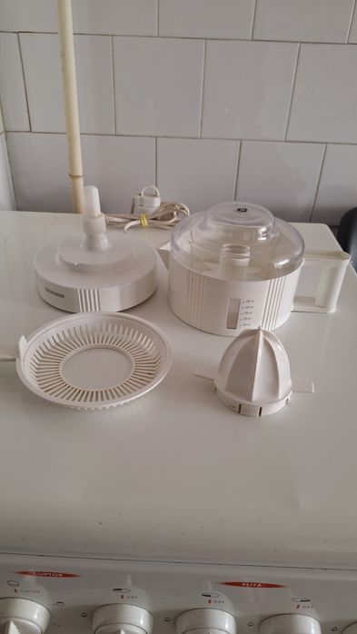 Storcator de fructe...