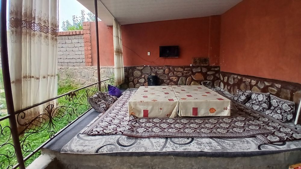 Срочно продается своя дача в горном районе Янгиобада