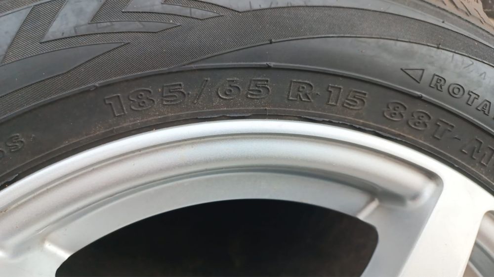 Продам колеса с дисками зимние