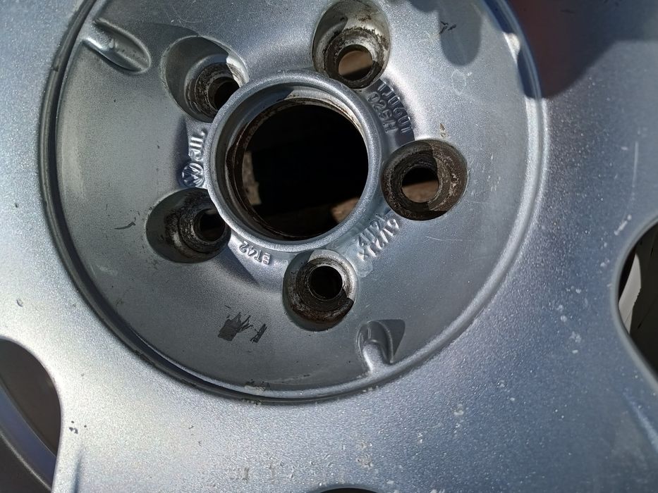 16 цола 5 х 100 мм Фолксваген / Ауди - 6,5 инча / ЕТ 42