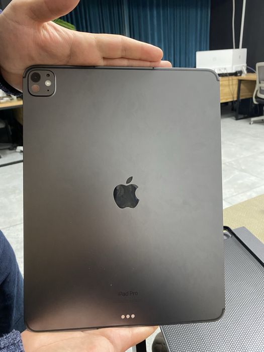 Ipad 13pro M4 sim