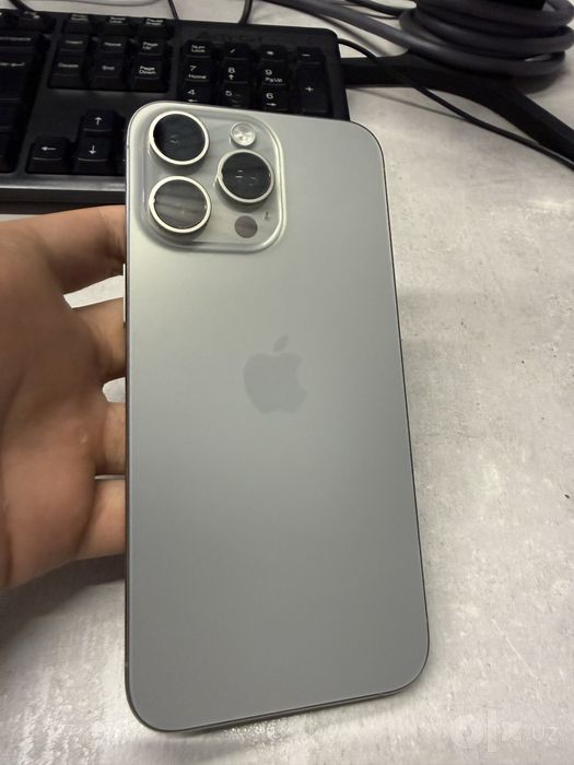 Iphone 15 pro max SIM + ESIM