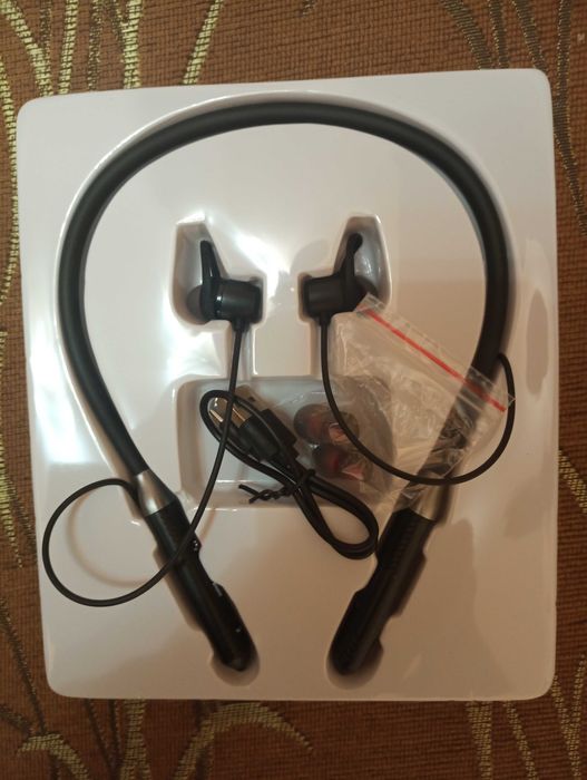 Продавам безжични слушалки