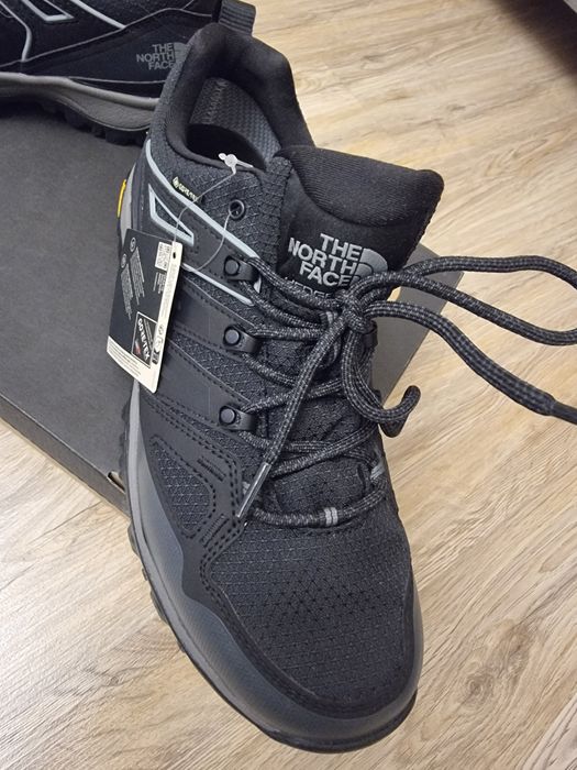 Продам оригинальные ботинки The north face