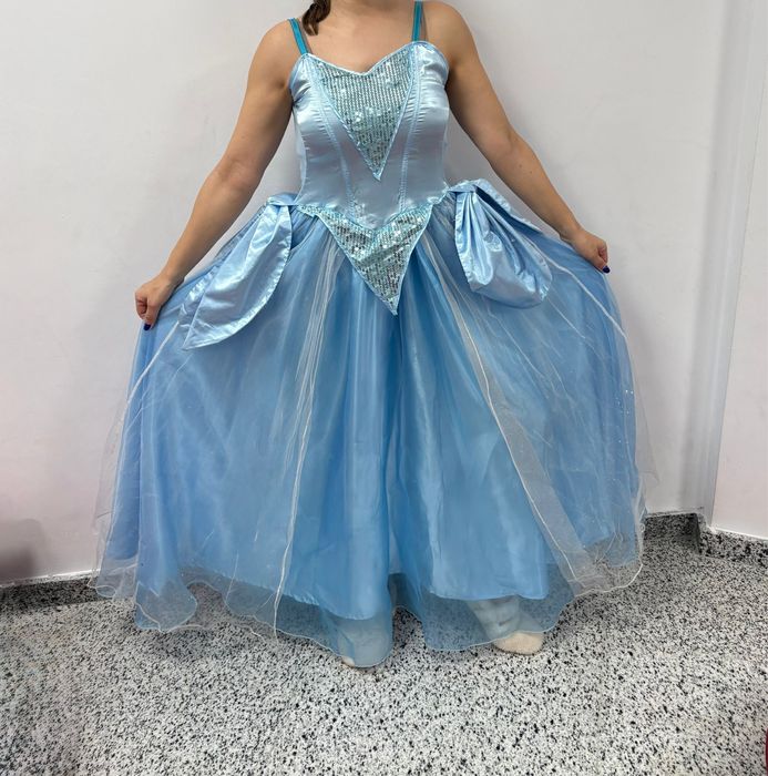 Rochii Rapunzel & Cenușăreasa