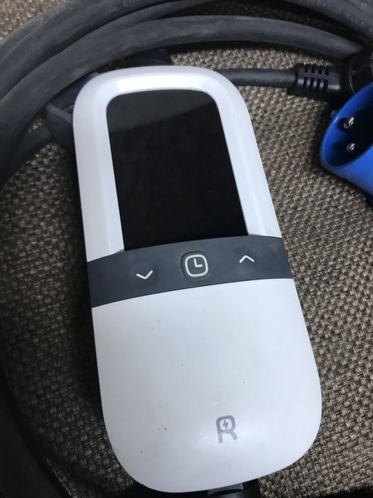 Преносима зарядна станция за електромобил RheidonTech PS280-7К2 7.2kw