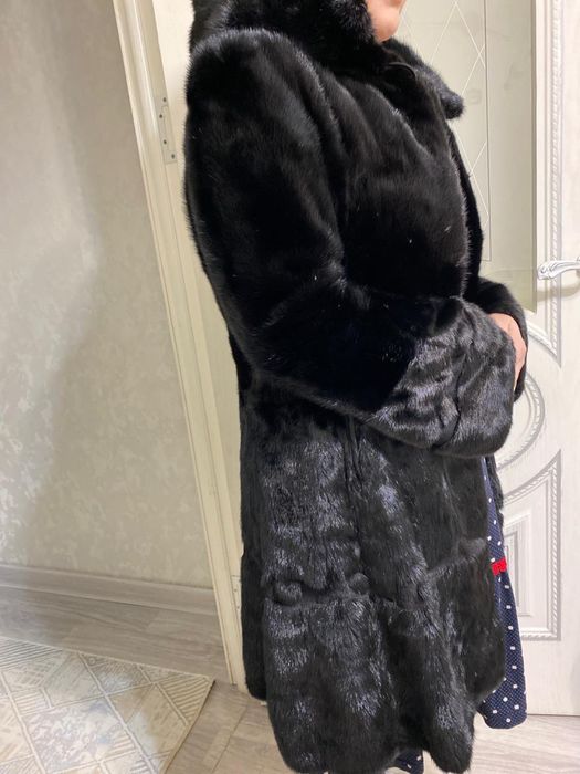 Продам норковую шубу
