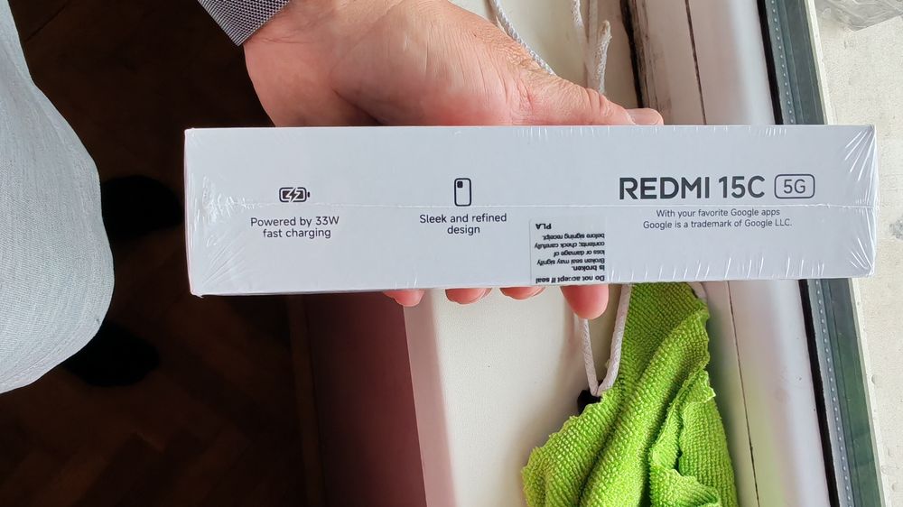 Продавам  Xiaomi Redmi 15C 5G, чисто нов, неразпечатан, в оригинална опаковка.