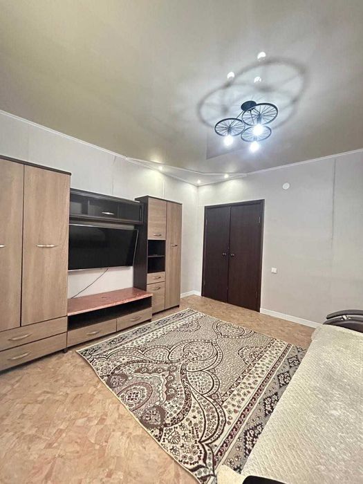 Продам 1 комнатную квартиру в 6-ом миркорайоне