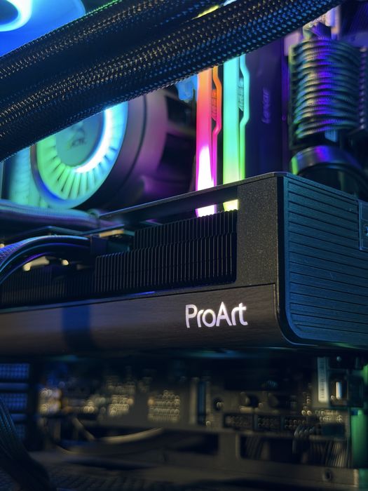 Dizayn va montaj uchun moshniy kompyuter amd 9800x3d/ RTX 5080