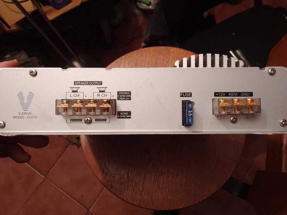 Усилватели три броя