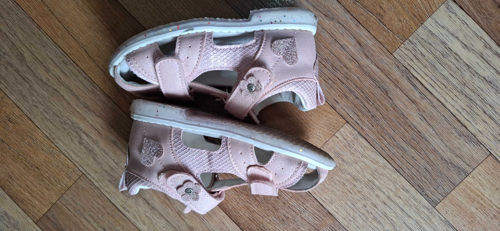 Детски обувки, сандали