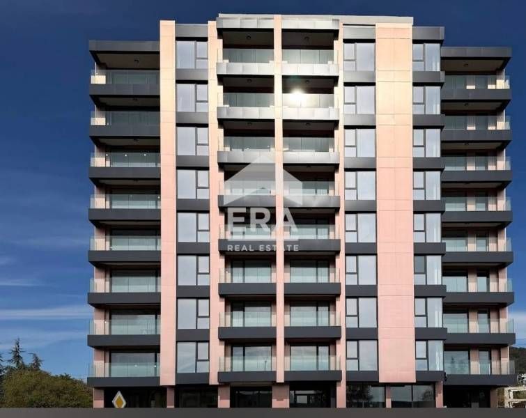 Двустаен южен апартамент за продажба, с възможност за преустройство в