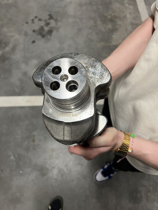 Оригинален колянов вал за OM651