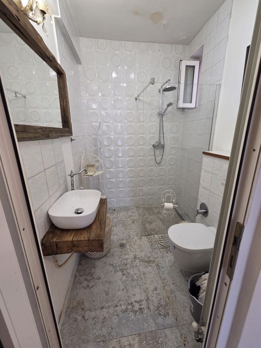 Inchiriez apartament  4 camere ultracentral