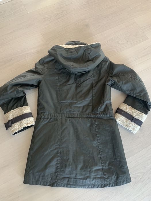 Vand geaca impermeabila(S)calduroasa.