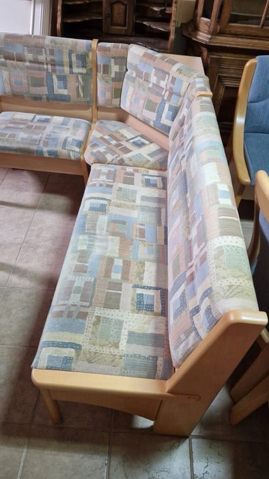 Coltar de bucatarie + masa + 1 scaun