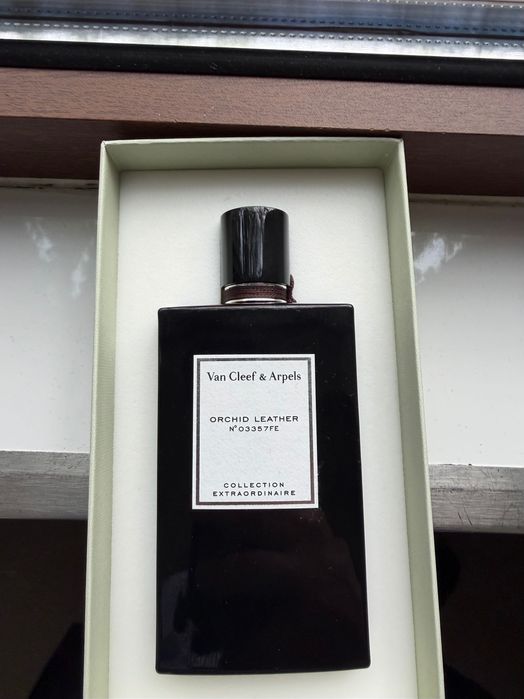 Van Cleef orchid leather