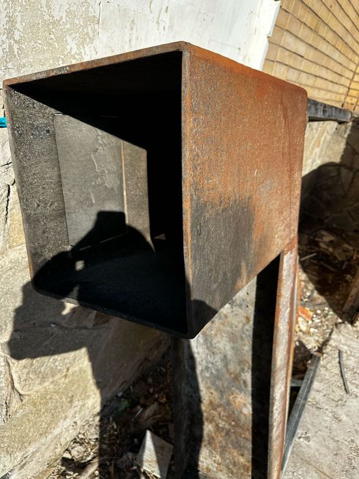 Продам МАНГАЛ в отличном состояний