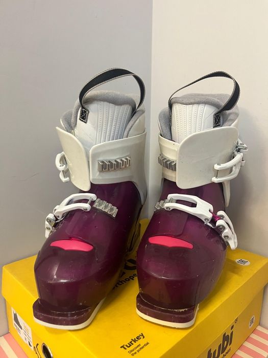 Продам горнолыжные ботинки