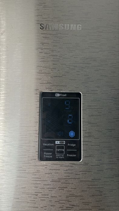 Холодильник рабочий