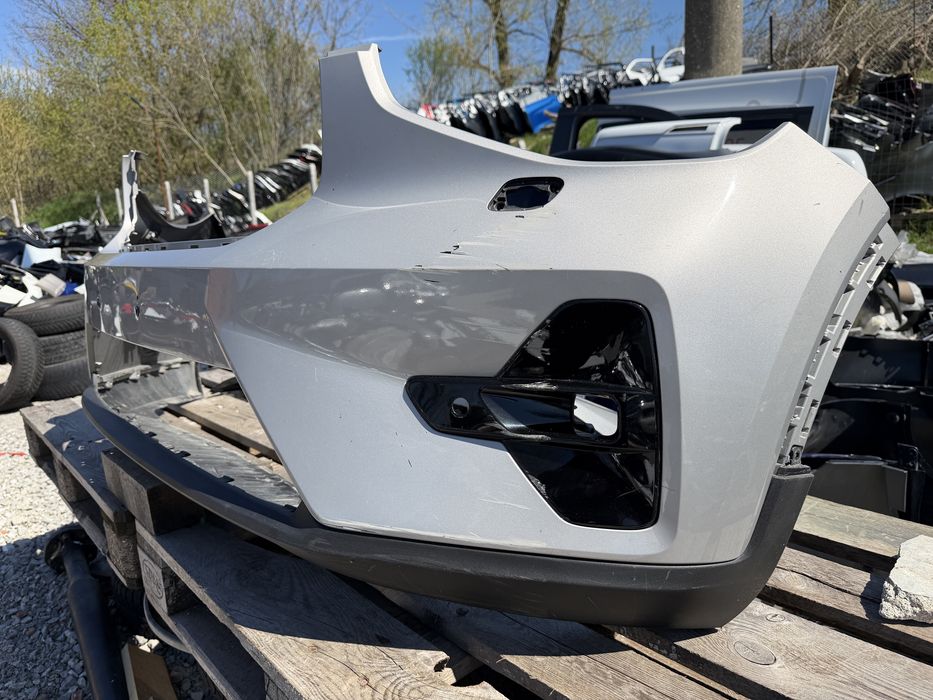 Броня Volvo XC40 2022 год.-