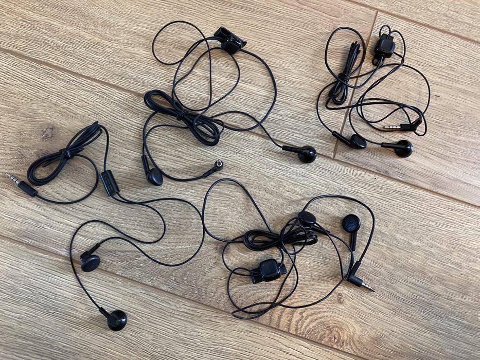 Casti Nokia si altele