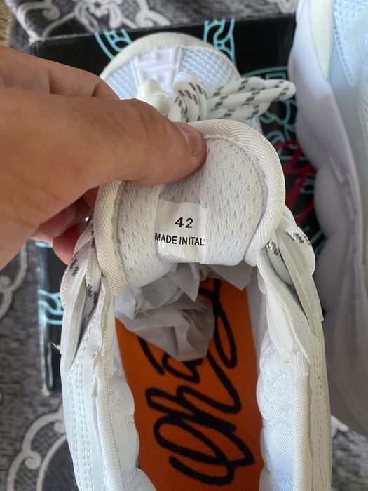 Versace chain reaction