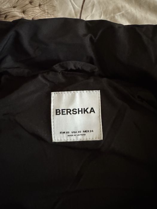 Черно зимно яке Bershka