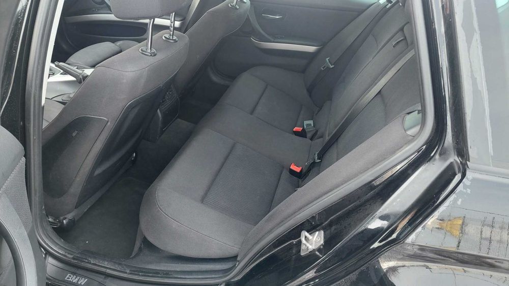 BMW 320d X-Drive an 2010 163cai Navi EURO 5 Carte SERVICE Xenon