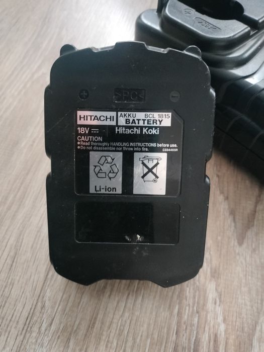 Hitachi acumulator și încărcător 18 volți