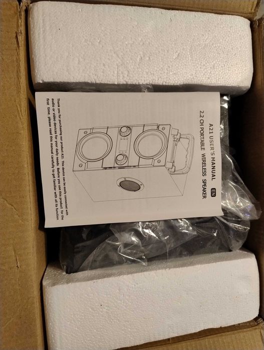 Bluetooth 5.0 тонколона стерео FM,USB,LED цветни светлини,дистанционно