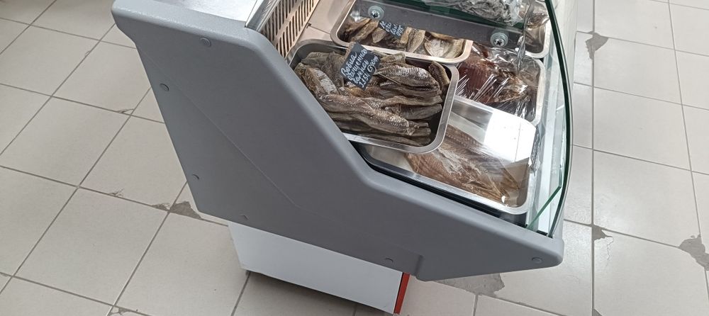 Холодильные витрины