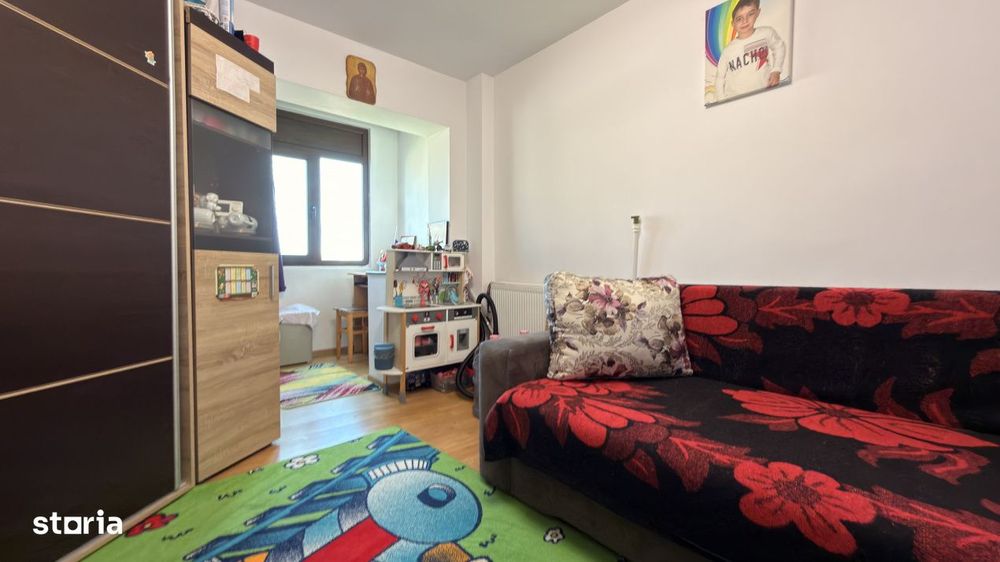 Apartament 2 camere decomandate transformat in 3 de vanzare in km 4-5