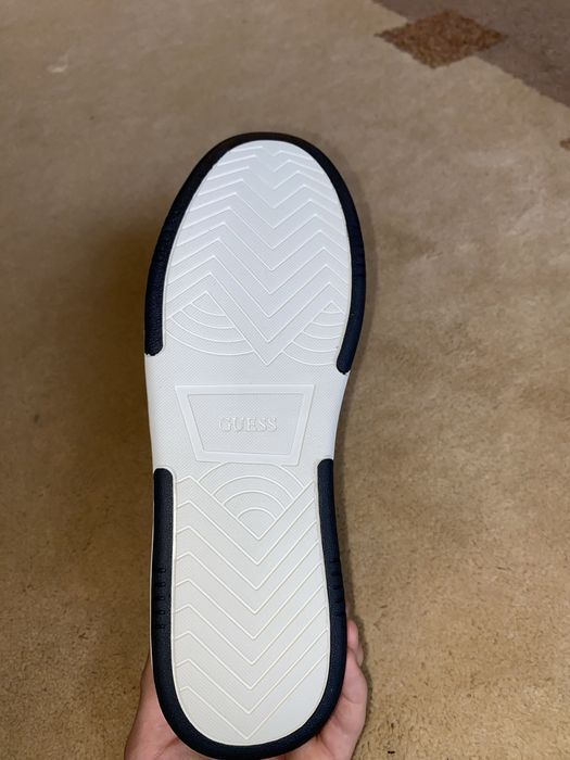 Papuci GUESS originali