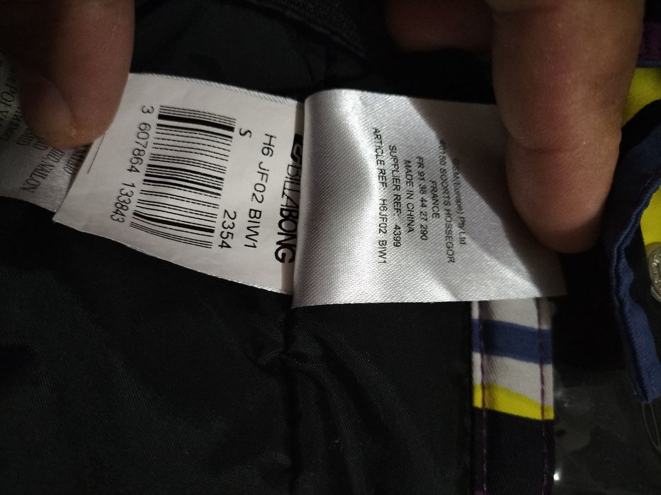 Vând Geacă BillaBong Damă mărimea S!