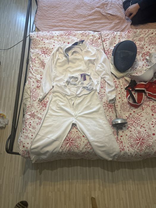 Продается экипировка для фехтования