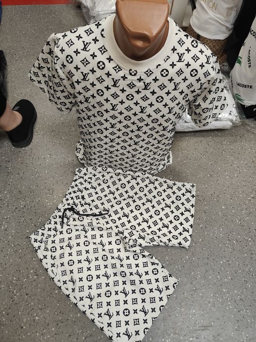 Compleu bărbați Louis Vuitton