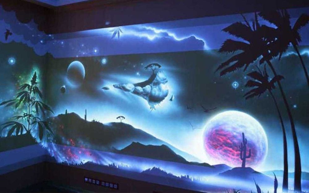 световой дизайн интерьеров и шоу фосфорными красками Спектр