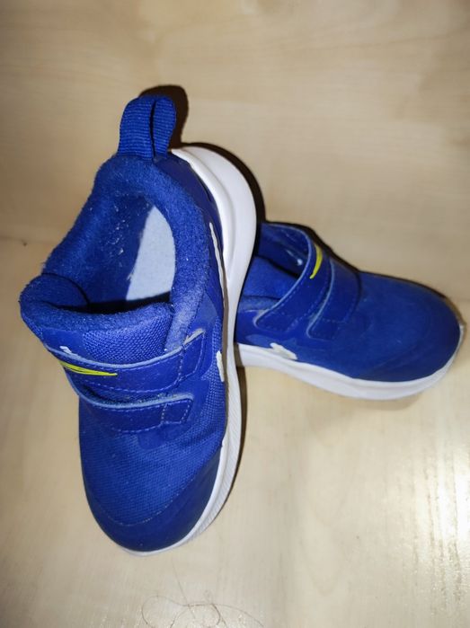 Продам детские сандалики