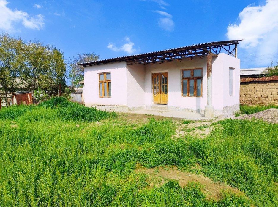 Uy sotiladi "shaxar markazida"