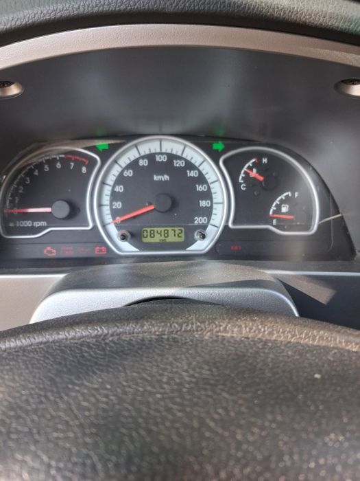 Nexia 2 sotiladi 2015-yil rangi mokri , yurgan yoʻli 84.000,