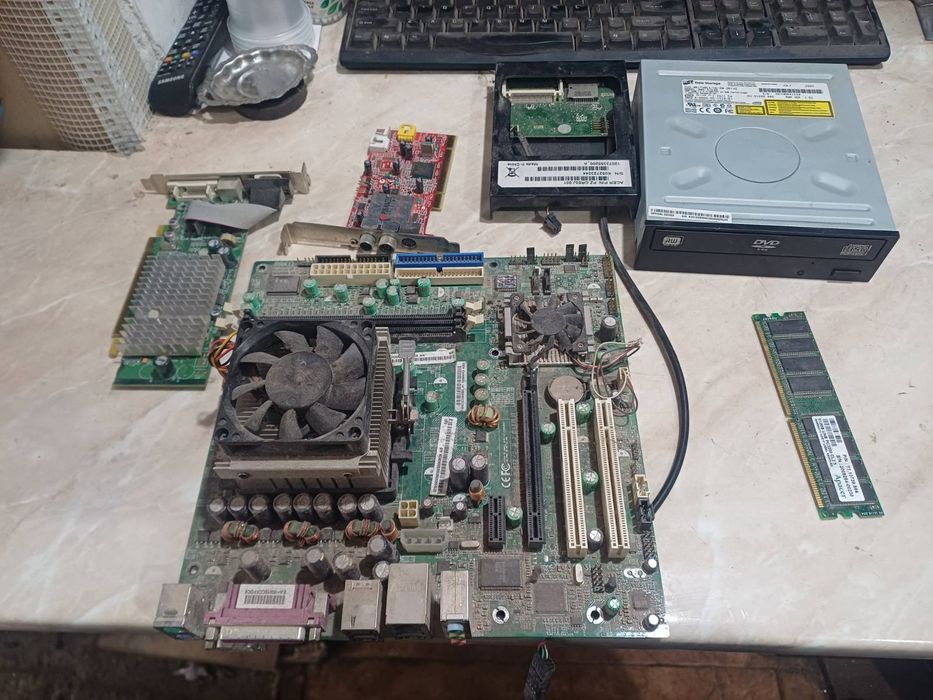 Части за компютри