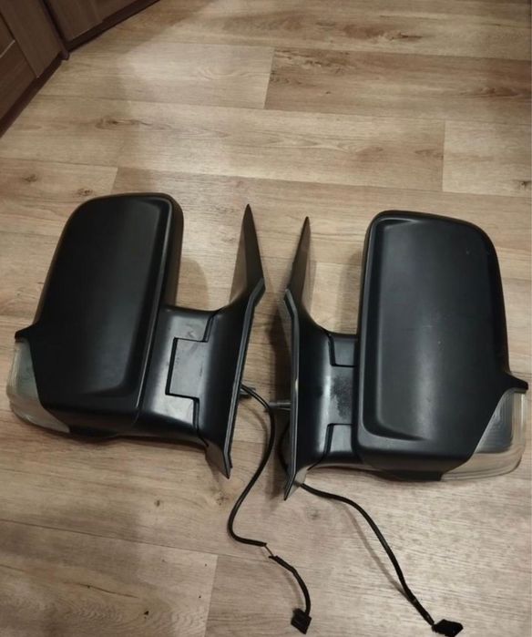 Продам зеркала на Мерседес Спринтер W906 оригинальные