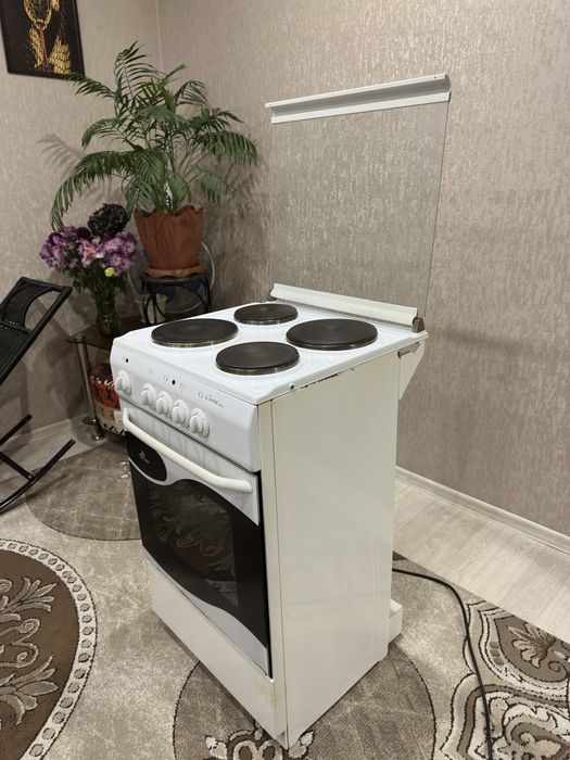 Продам плиту DE LUXE