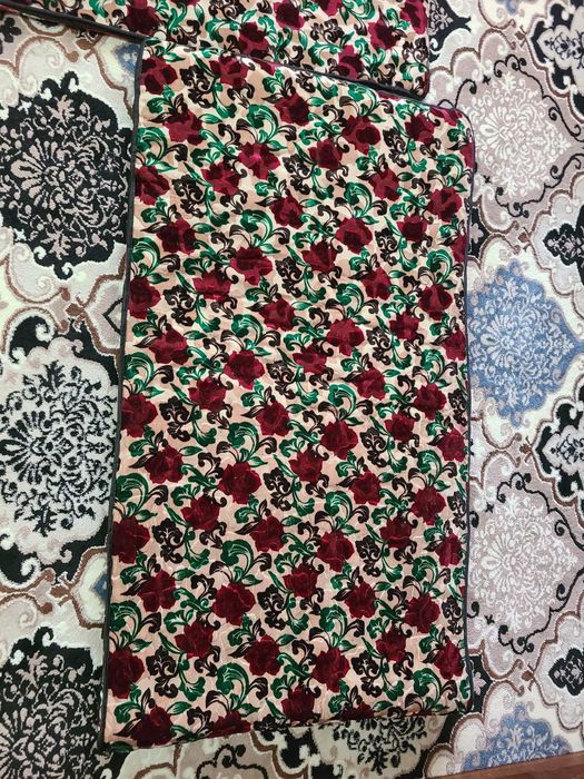 Vilyur ko'rpachalar sotiladi